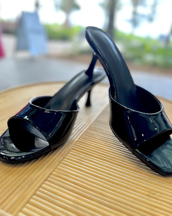 ADDY KITTEN HEEL BLACK PATENT